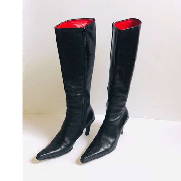 long pointed toe cowboy boots